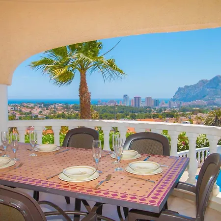 Abahana Villas Cristina *